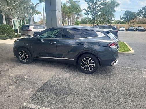 Gravity Gray 2024 Kia Sportage EX