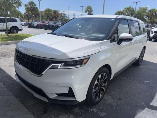 2024 Kia Carnival EX