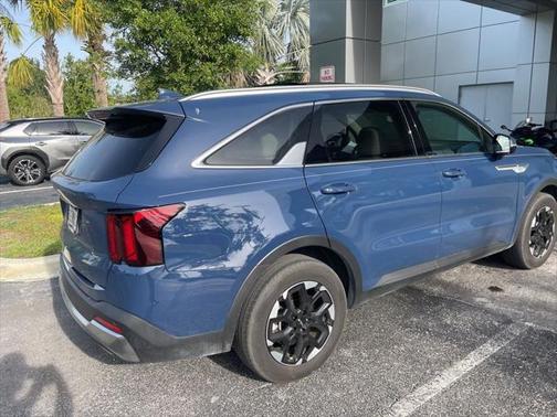 2024 Kia Sorento S