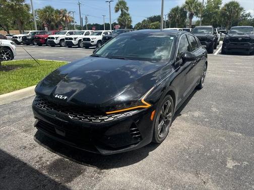 2022 Kia K5 EX