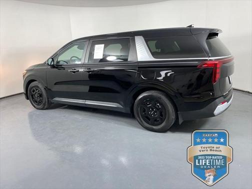 2025 Kia Carnival LXS