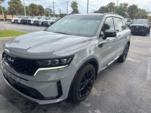 2023 Kia Sorento SX