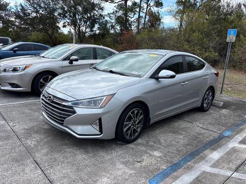 2020 Hyundai ELANTRA Limited