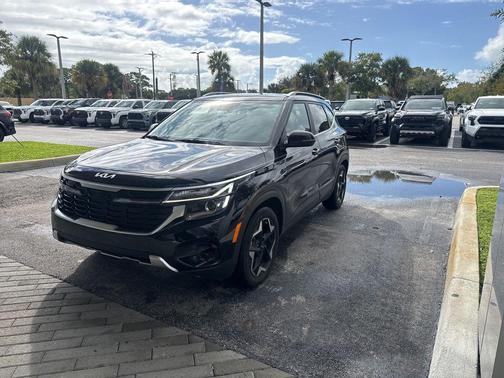 2024 Kia Seltos EX