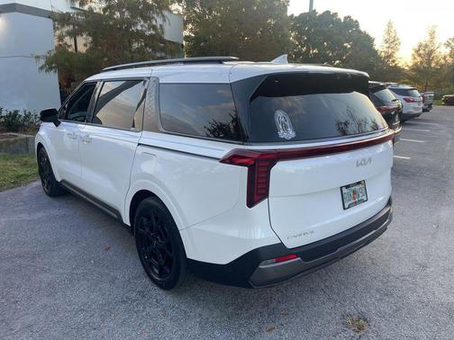 2025 Kia Carnival SX Prestige