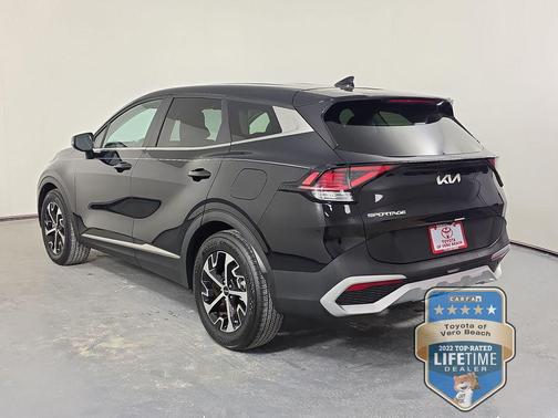 Ebony Black 2025 Kia Sportage EX