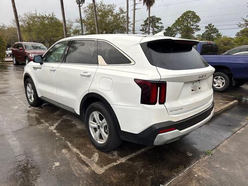 2024 Kia Sorento LX