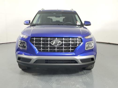 2024 Hyundai VENUE Limited