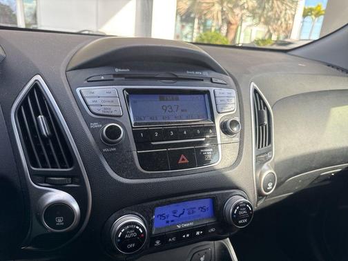 2011 Hyundai TUCSON Limited