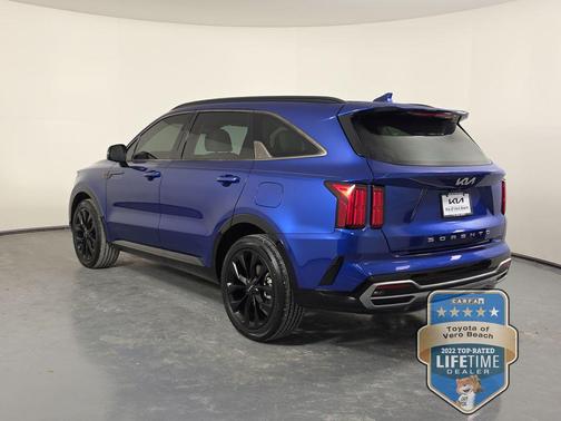 Sapphire Blue 2022 Kia Sorento SX