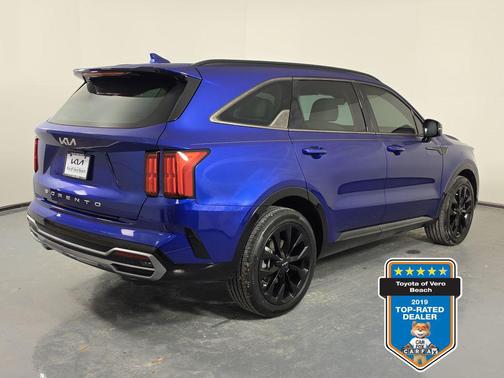 Sapphire Blue 2022 Kia Sorento SX