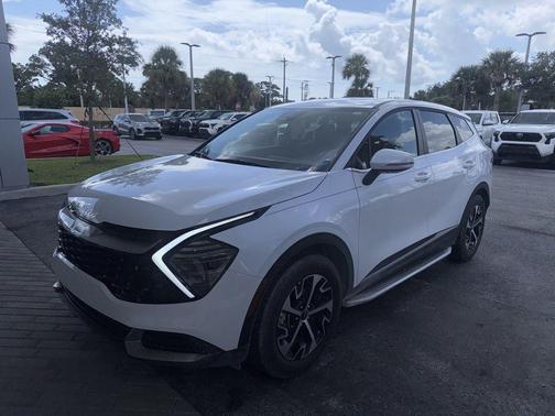 2025 Kia Sportage EX