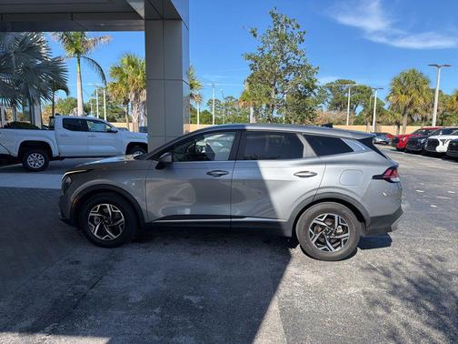 Steel Gray 2023 Kia Sportage LX