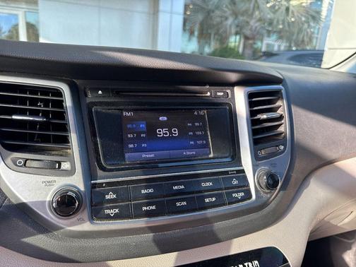 2017 Hyundai TUCSON Sport