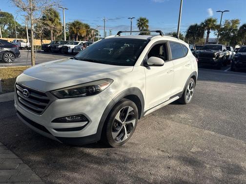 2017 Hyundai TUCSON Sport