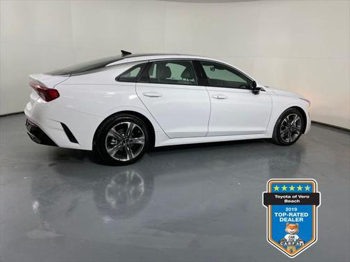 2022 Kia K5 EX