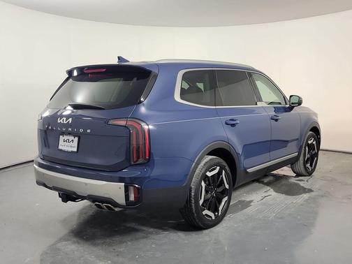 Midnight Lake Blue 2024 Kia Telluride EX
