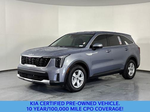 2025 Kia Sorento LX