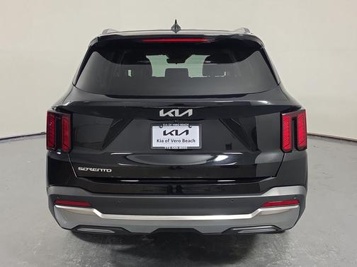 Ebony Black 2025 Kia Sorento S