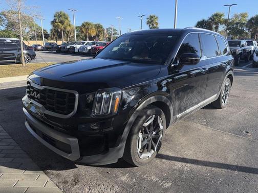2023 Kia Telluride S