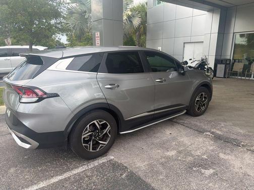 Steel Gray 2025 Kia Sportage LX