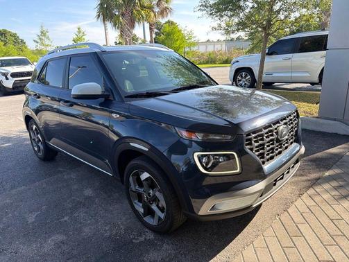 Denim w/White Roof 2024 Hyundai VENUE Limited