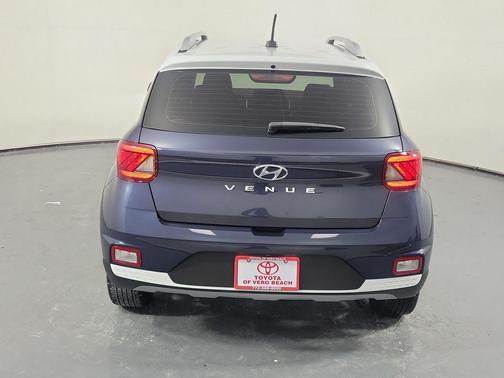Denim w/White Roof 2024 Hyundai VENUE Limited