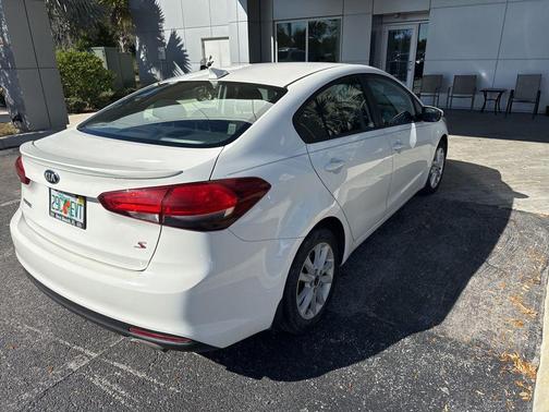 2017 Kia Forte S