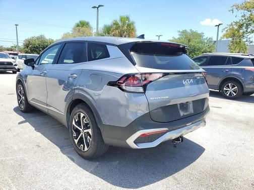 Everlasting Silver 2023 Kia Sportage EX