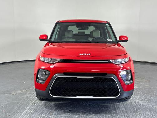 Inferno Red 2022 Kia Soul LX