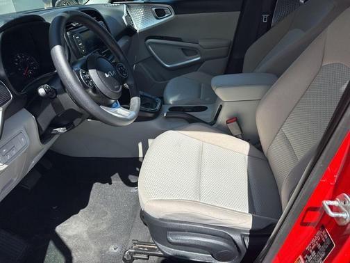Inferno Red 2022 Kia Soul LX