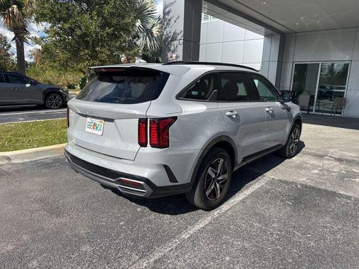 2023 Kia Sorento EX