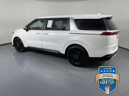 2022 Kia Carnival LXS