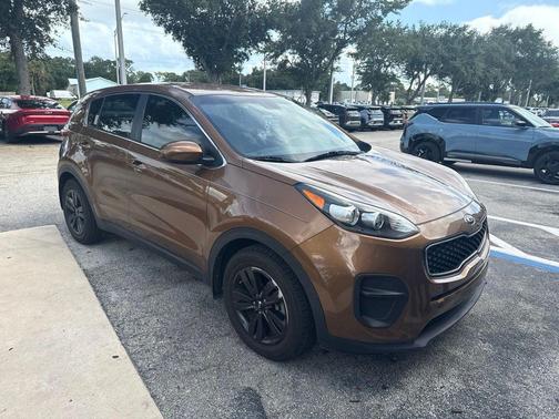 Burnished Copper 2019 Kia Sportage LX