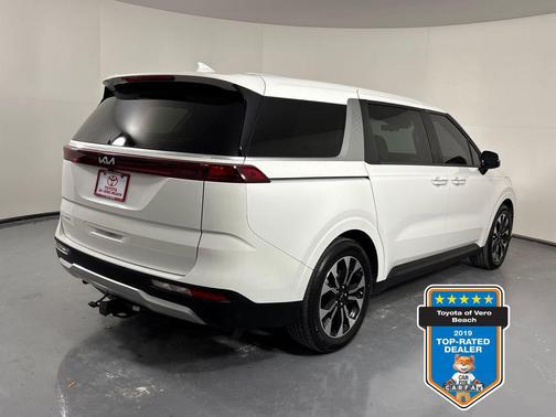 2024 Kia Carnival EX