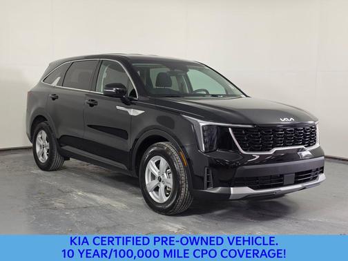 Ebony Black 2026 Kia Sorento LX