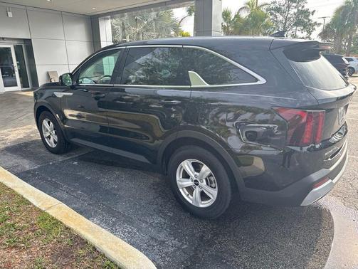Ebony Black 2026 Kia Sorento LX
