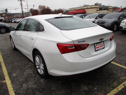 2017 Chevrolet Malibu LT 4dr Sedan
