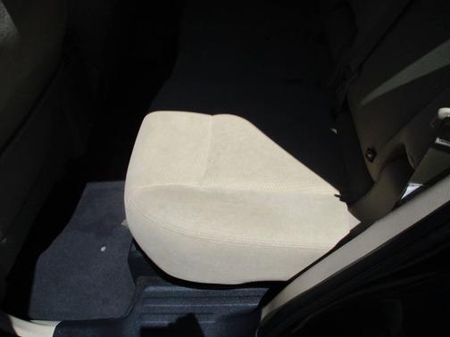 Magnetic Black 2016 Nissan Rogue SV