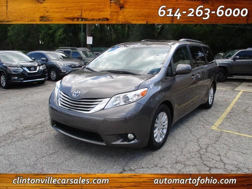 2017 Toyota Sienna XLE