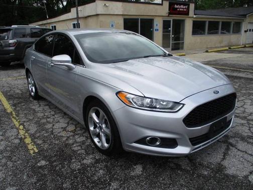 2015 Ford Fusion SE