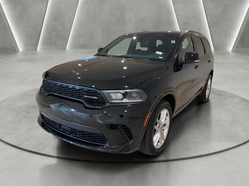 DB Black Crystal Clearcoat 2024 Dodge Durango GT
