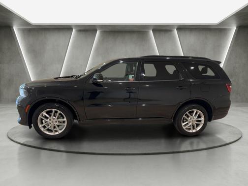 DB Black Crystal Clearcoat 2024 Dodge Durango GT