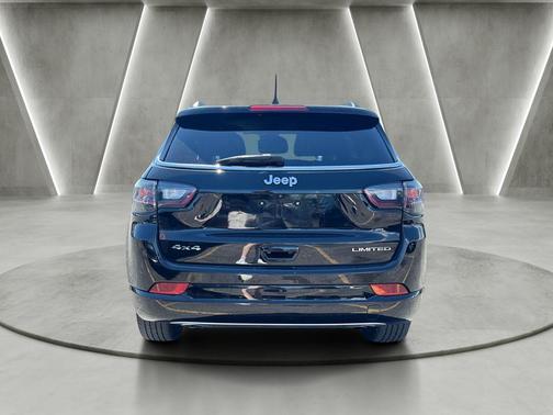 Diamond Black 2023 Jeep Compass Limited