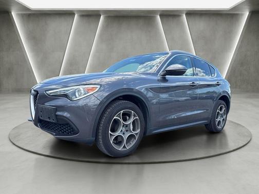 Vesuvio Gray Metallic 2018 Alfa Romeo Stelvio Base