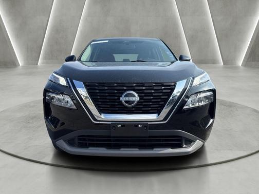Black 2023 Nissan Rogue SV