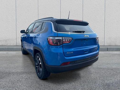 Laser Blue 2022 Jeep Compass Limited