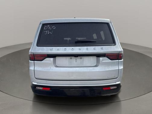 Silver Zynith 2024 Jeep Wagoneer Series II