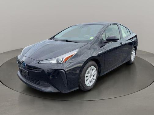 2022 Toyota Prius LE