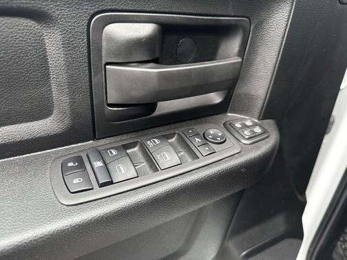 Bright White Clearcoat 2024 RAM 3500 Tradesman